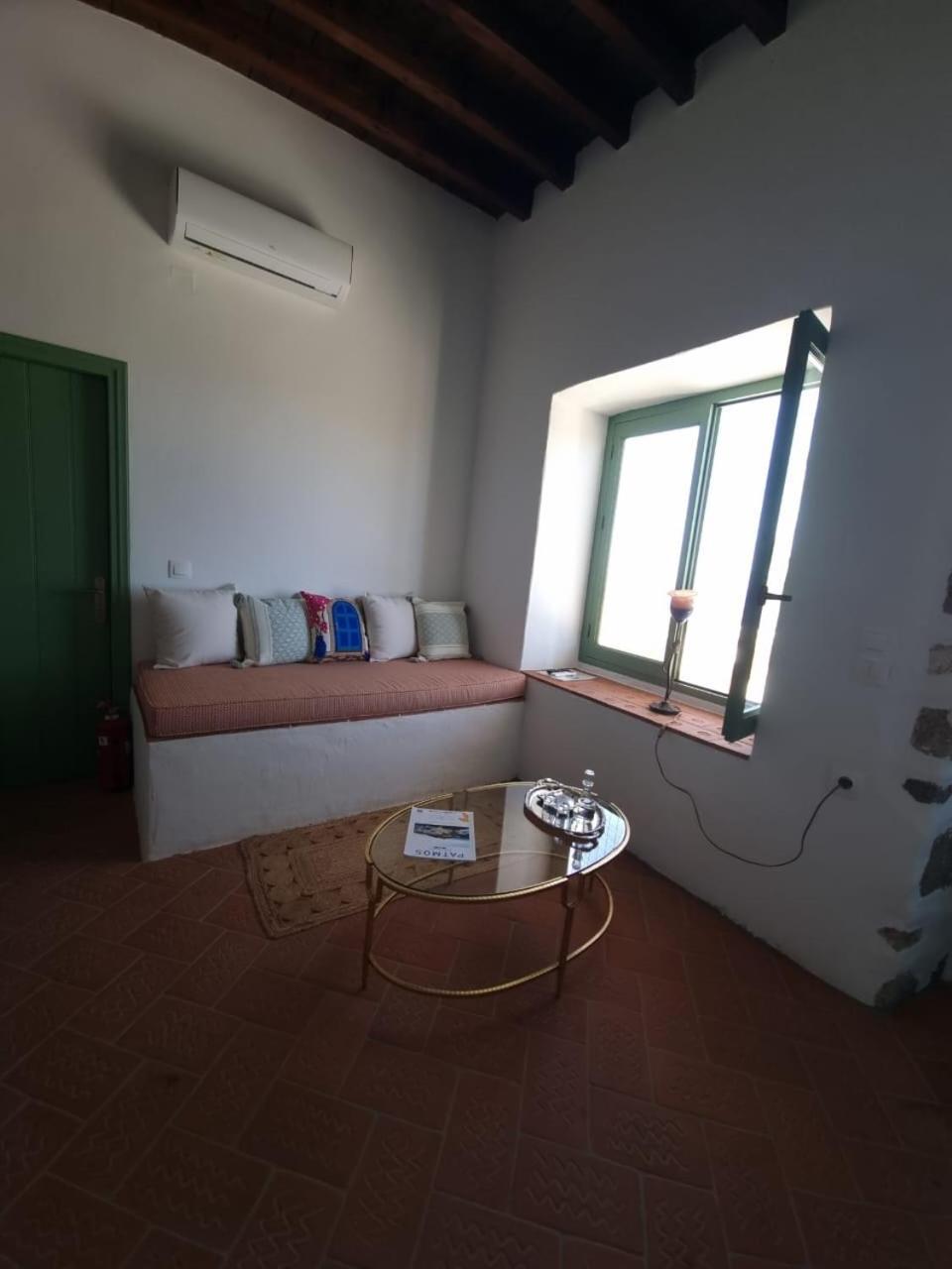 Traditional Studio Chora Patmos ภายนอก รูปภาพ